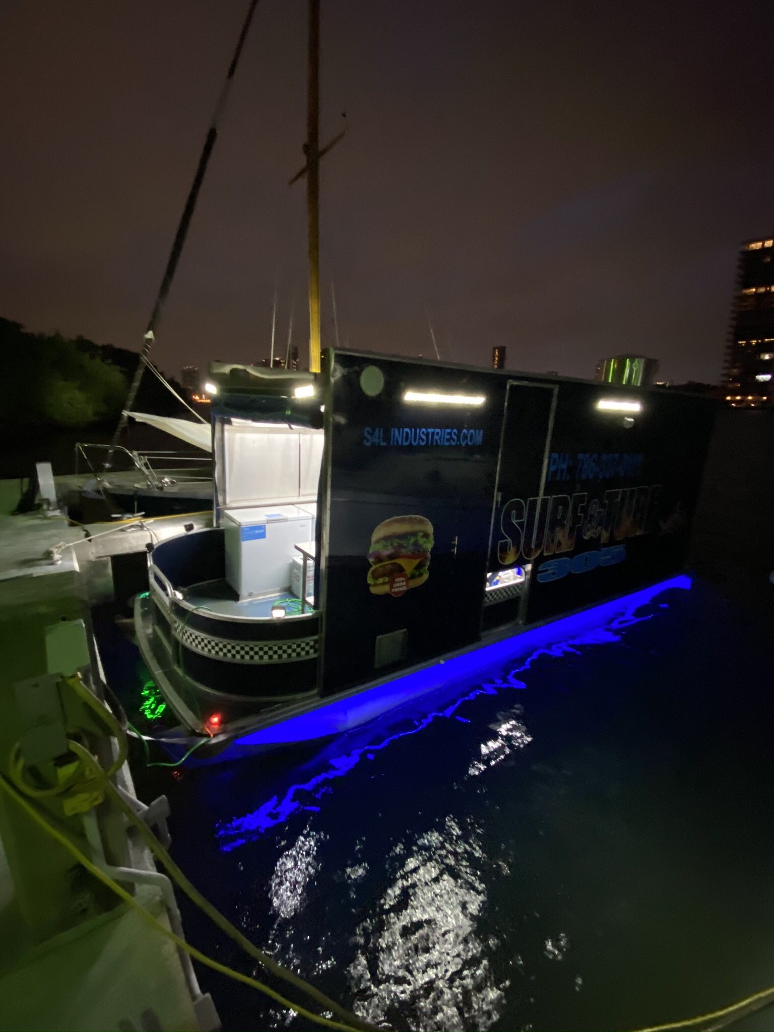 Mobile Food Boats Ready In 14 Days