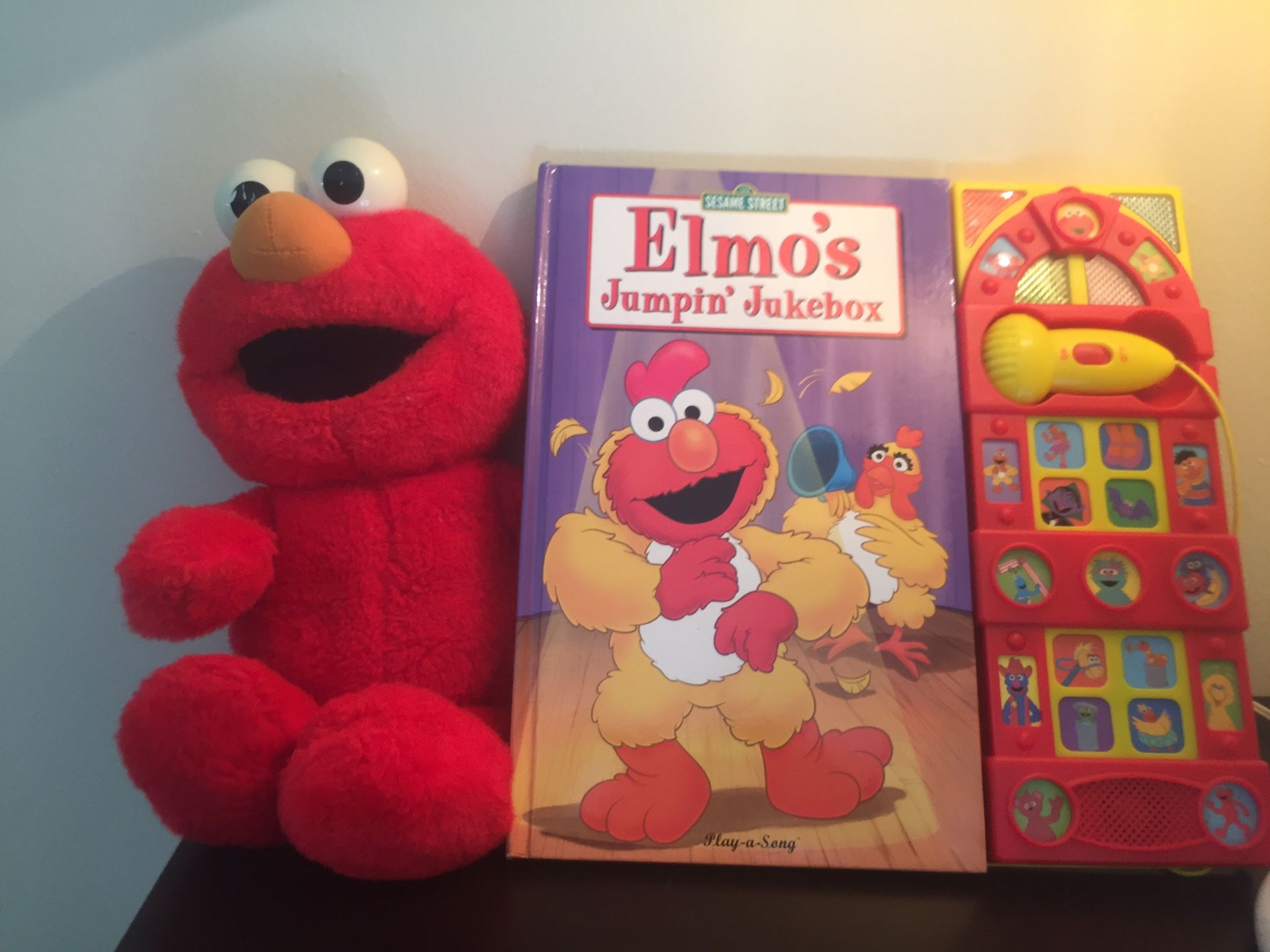 Sesame Street Elmo Lot Of Two Music Sound Book w Microphone and Tickle Me Elmo Doll!