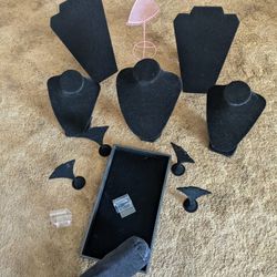 14 Piece Jewelry Display 