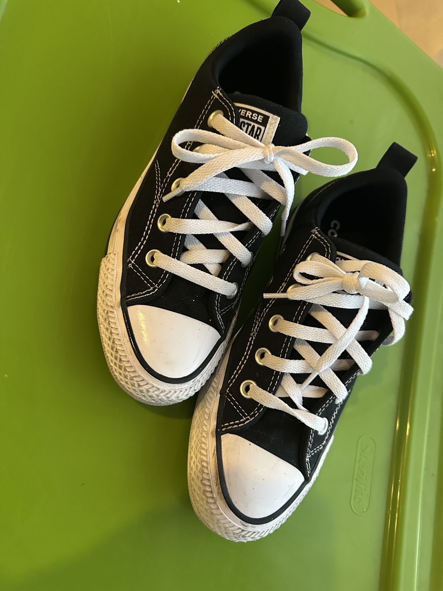 Boys Converse Sneakers size 5