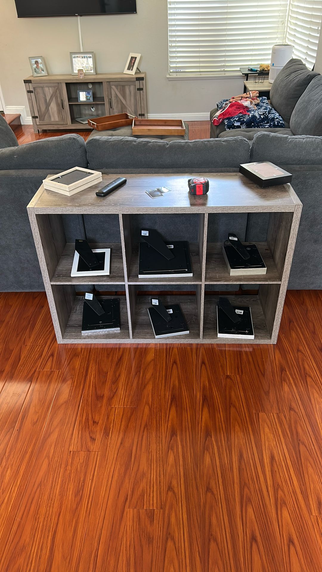 End table/Shelving table