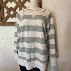 Women’s Large Sweater 