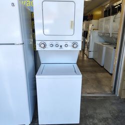 Kenmore 110v Regular Plug Stackable   Washer Dryer  In Excellent Working Condition 