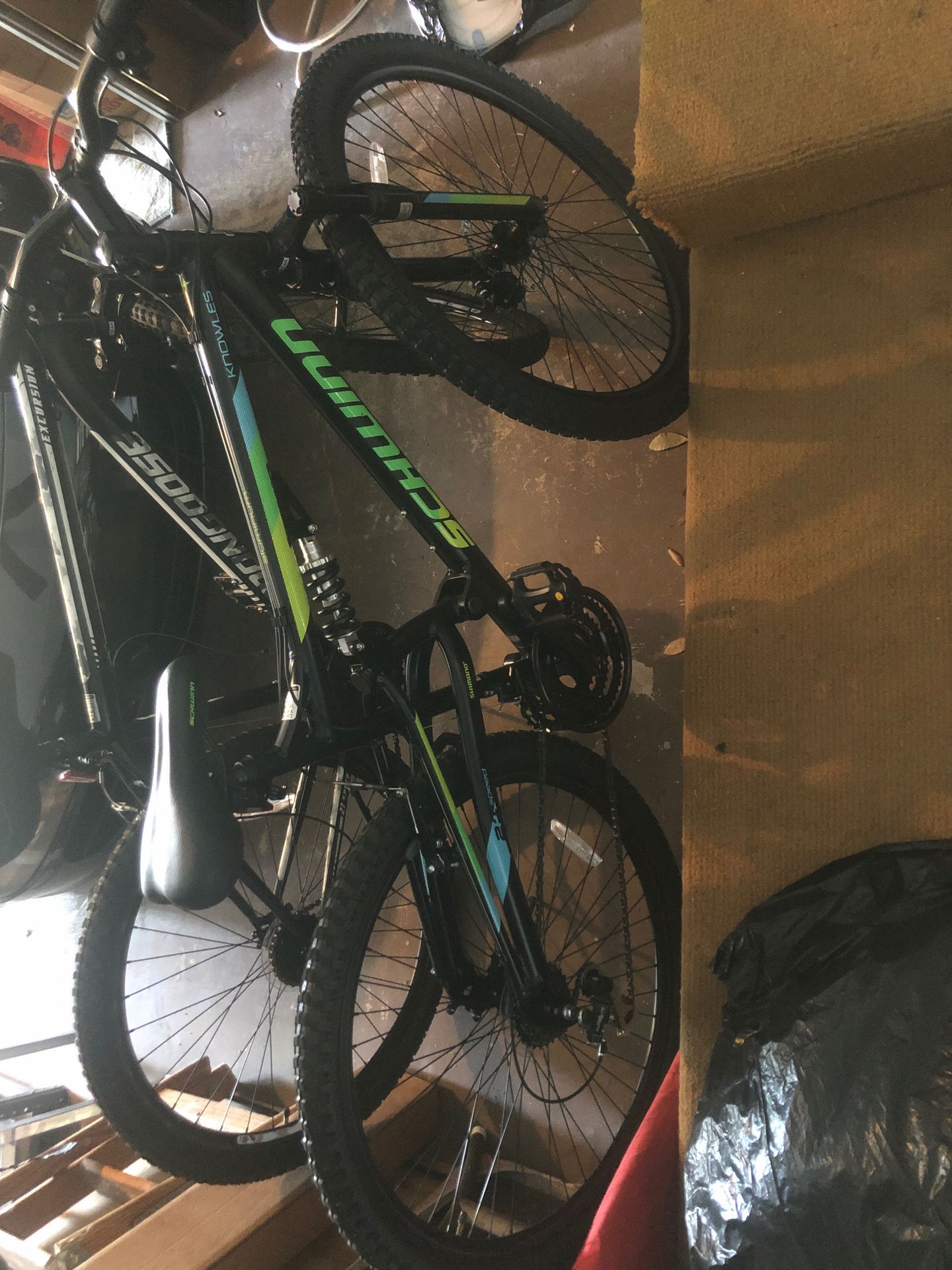 Schwinn knowles aluminum 21 speed shimano bicycle