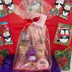 Merry Christmas Victoria Secret Velvet Petals Golden Gift Set 