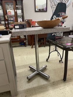 24” X 24” X 29 1/4” Tall Table