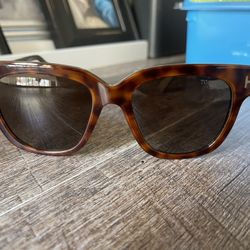 NWOT Tom Ford “Tracy” style Havana colored sunglasses. 