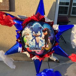 Sonic Star Pinata With Balls