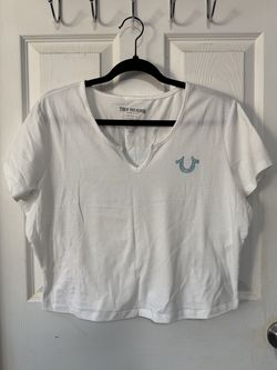 True Religion Women's White Cropped Rhinestone V-Neck Short Sleeve T-Shirt XL
