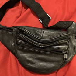 Purse : Leather 