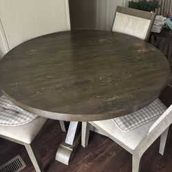 Real Wood Kitchen Table W 4 Chairs