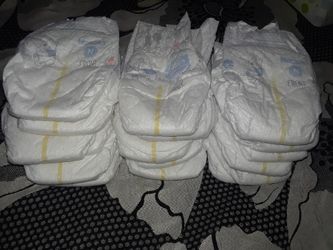 Newborn huggies diapers