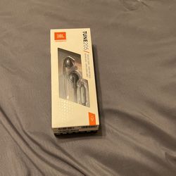 JBL Tune 205 Earphones