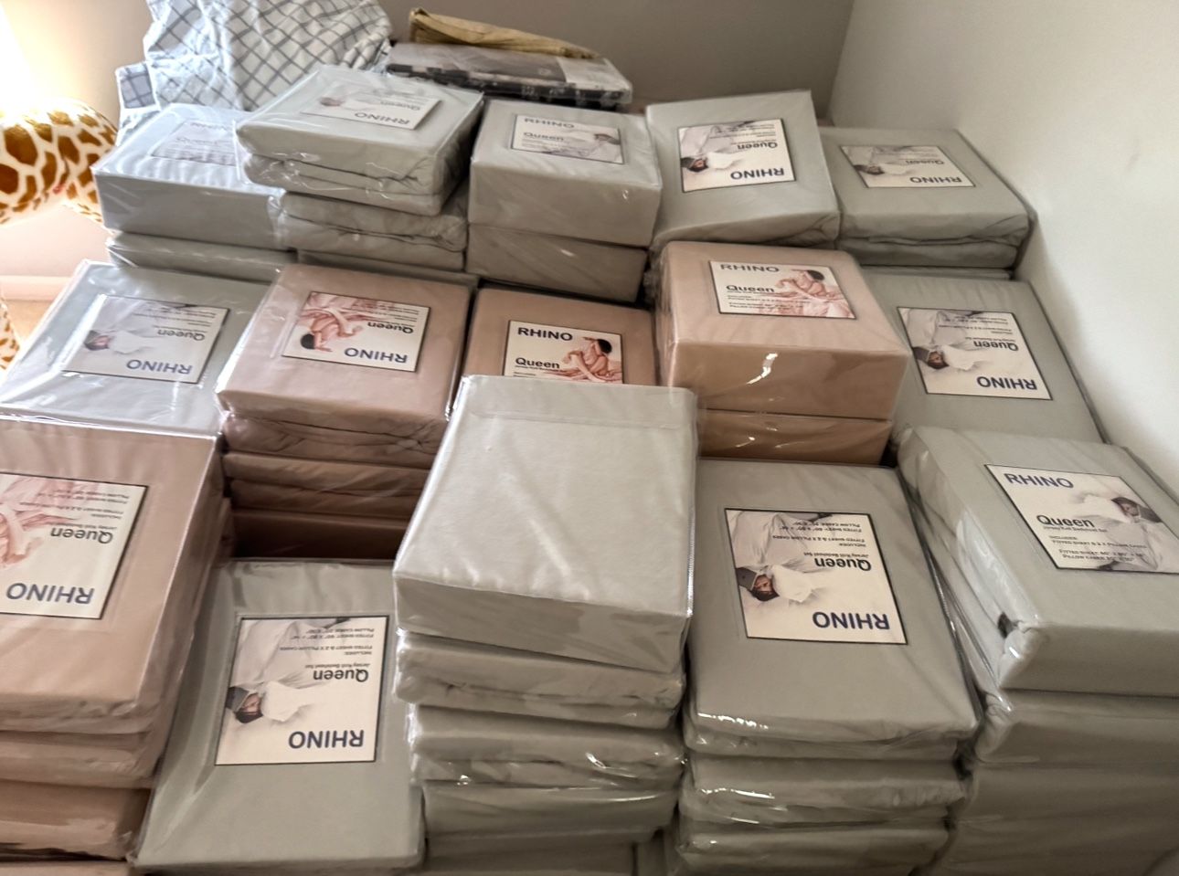 Bedsheets in bulk! Queen Fitted With Pillow Cases