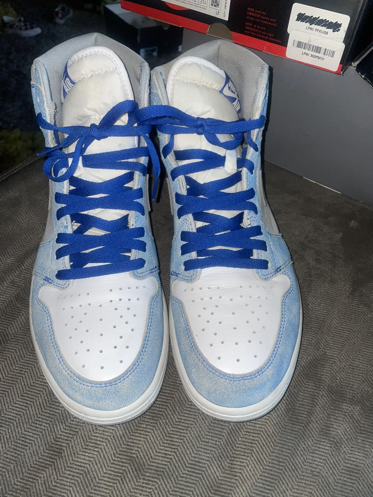 Air Jordan 1 High Hyper Royal Size 13