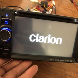 Clarion Car Radio 