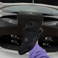 Jordan 4 Black Cat (2025)
