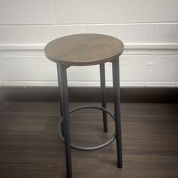 4 Barstools 