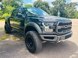 Ford F-150 Raptor Crew Cab Pickup Truck