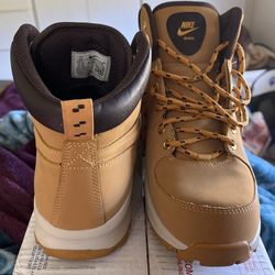 nike work boots