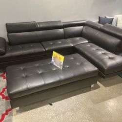 ANTARES BLACK MODERN SECTIONAL