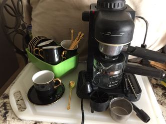 Expresó coffee maker w accessories