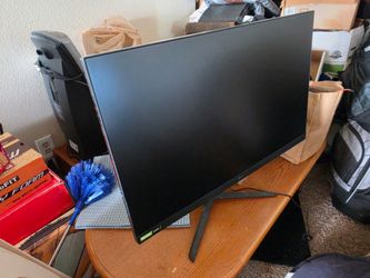 Gaming Monitor LG Ultragear 1440p 32"