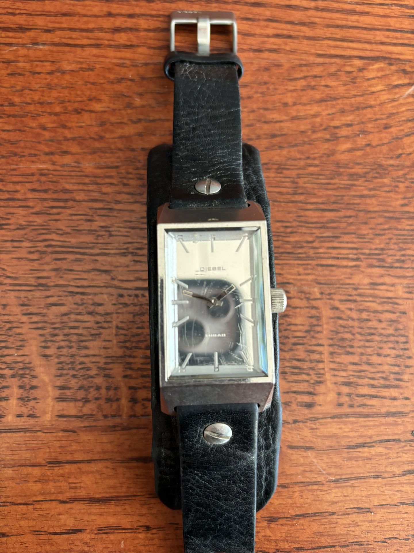 VINTAGE - UNISEX DIESEL WATCH WITH BLACK LEATHER BAND