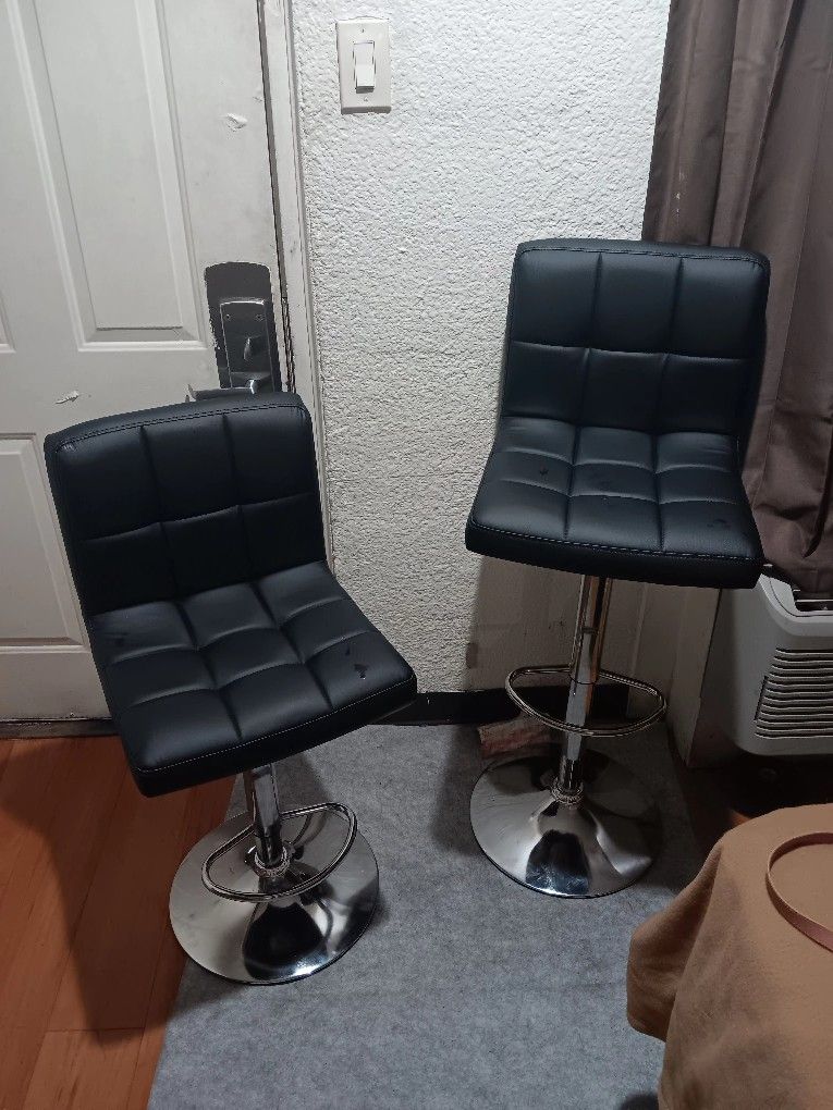 Brand NEW BAR STOOLS