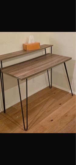 Small desk