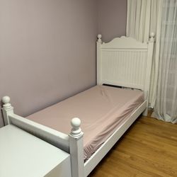 Twin Beds and Toy Chests