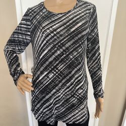 Women’s Casual Blouse Size Medium