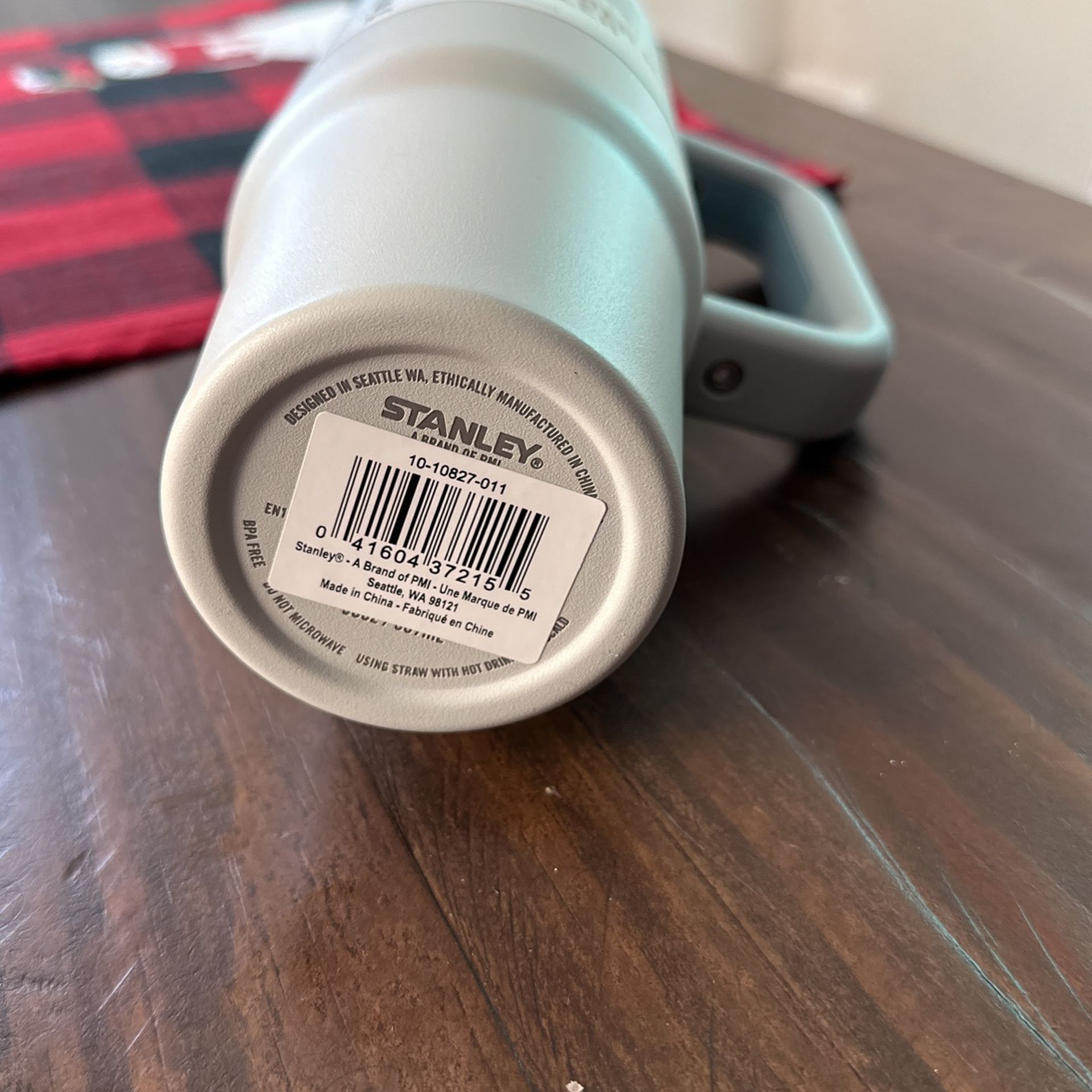 Stanley Flowstate Tumbler The Quencher H2.0 - 30 Oz - Eucalyptus Color for  Sale in Long Beach, CA - OfferUp