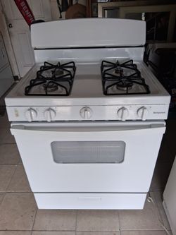 GAS STOVE WITH OVEN..WORKING GOOD!!