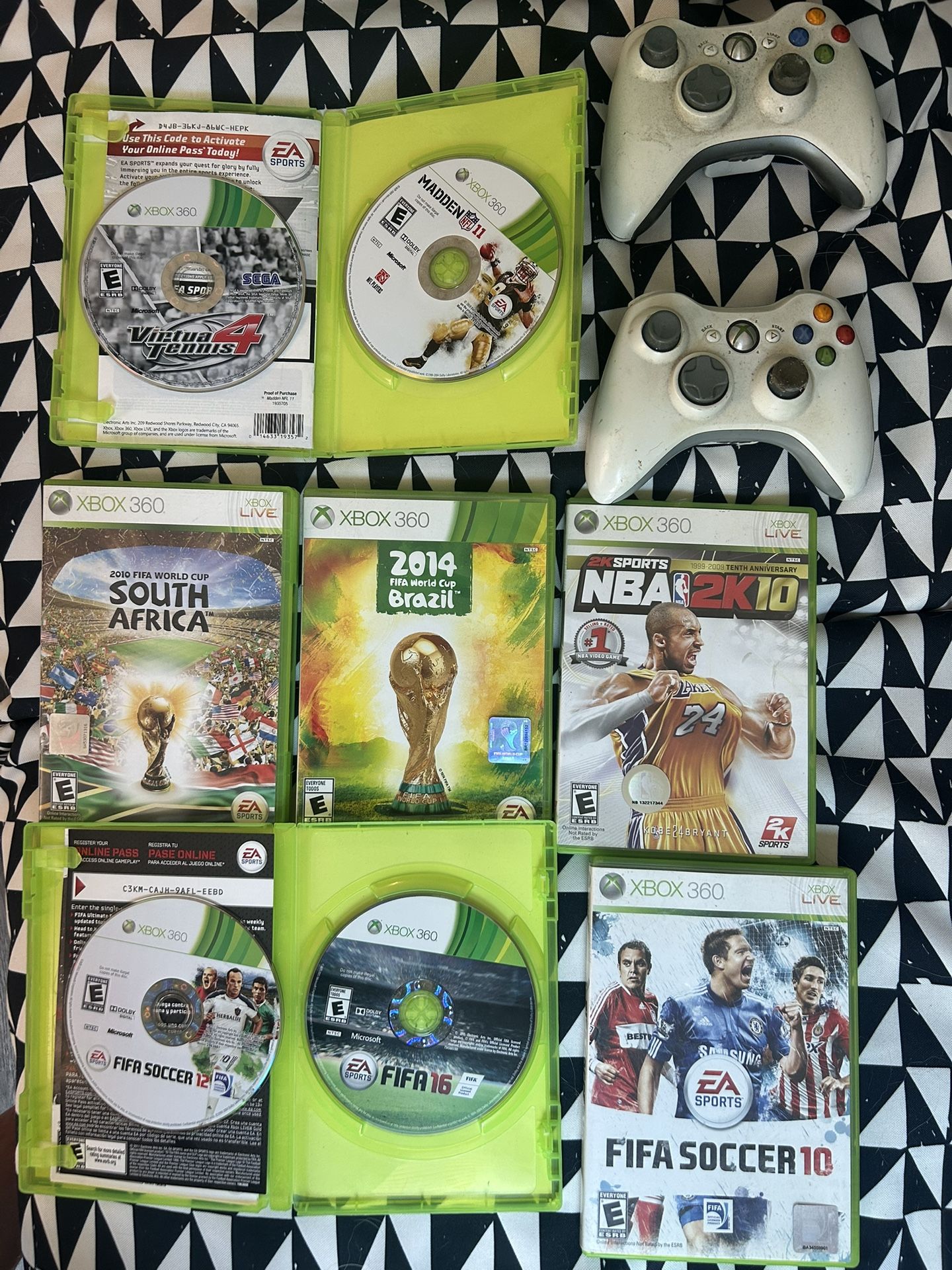 Xbox 360 Games And 2 Controllers