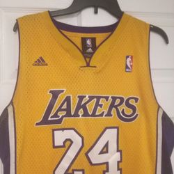 Kobe Bryant Lakers #24 Adidas Stitched Jersey – Size S Length +2 (2007 Era