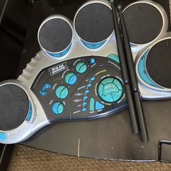 First act discovery, drum set