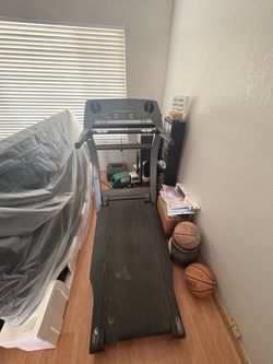 Free treadmill