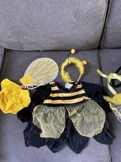 baby bumblebee