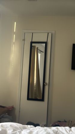 Space-Saving Over-the-Door Mirror – Ready to Hang