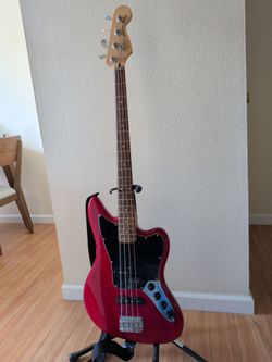 Squire Jaguar Bass