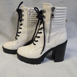 NEW! Women's G By Guess Siana-R Combat Boots GBG Bone White Color Size 8