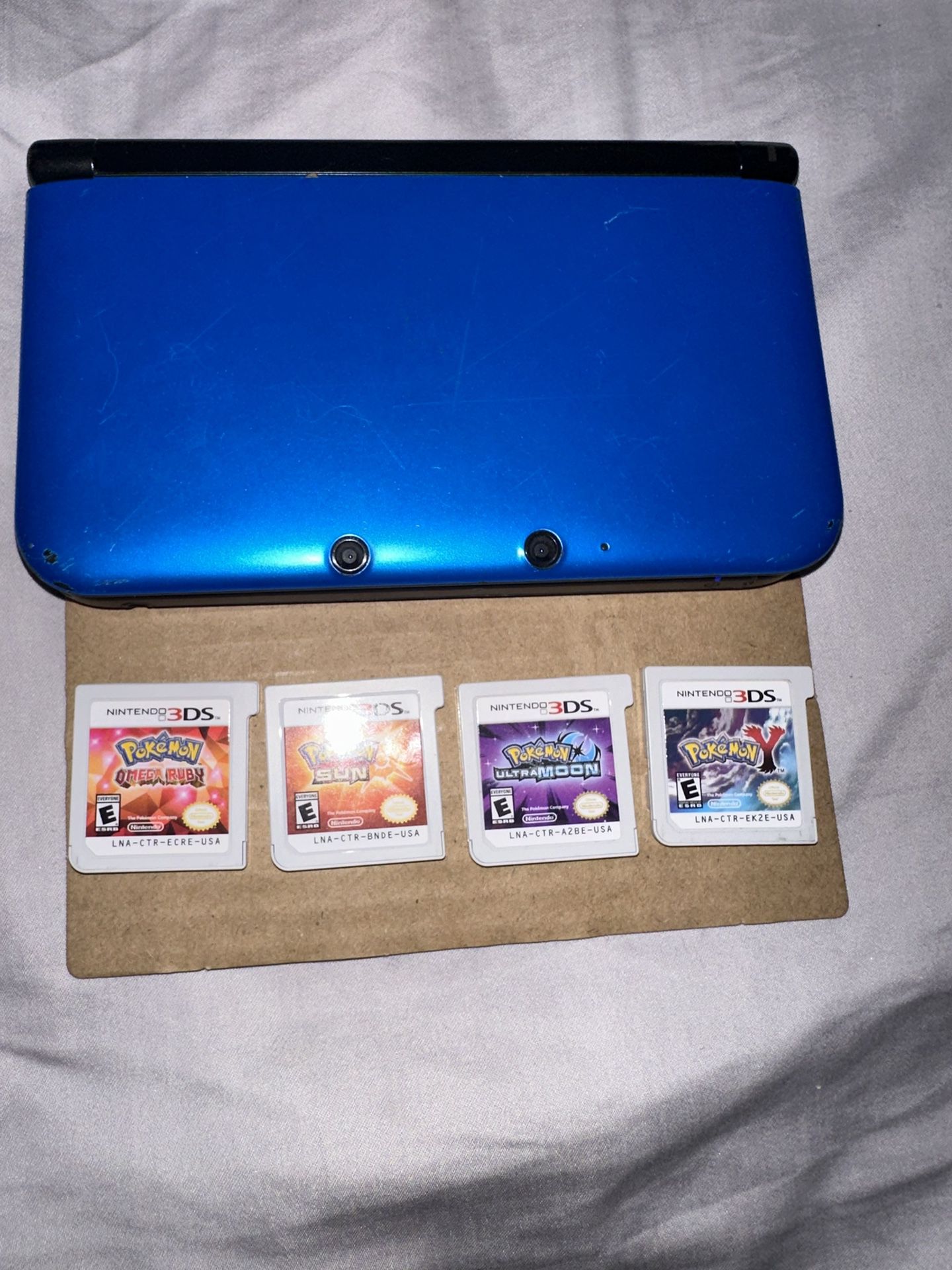 Nintendo 3DS XL and Games