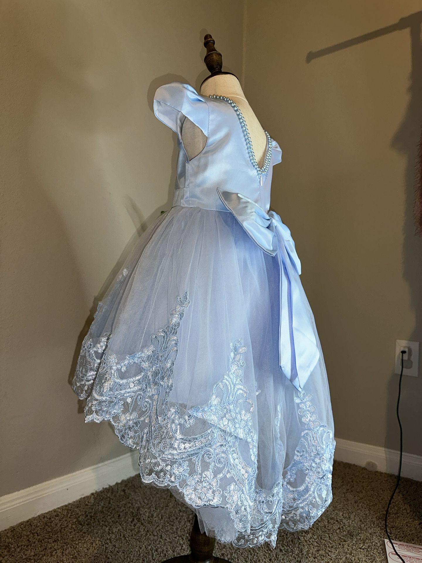 Light Blue Pageant Dress, Girl Size 3-4 T