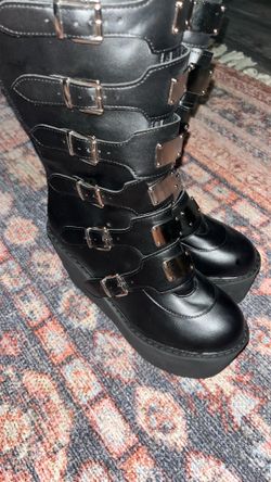 Women high boob buckles