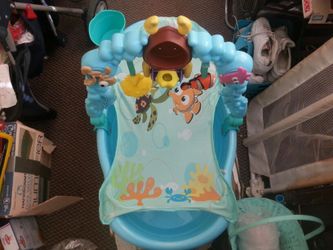 Nemo baby bath
