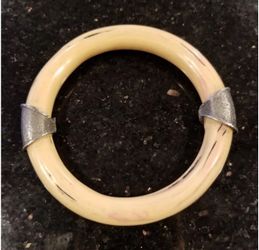  Diane Von Furstenberg Faux Ivory Vintage Bracelet 