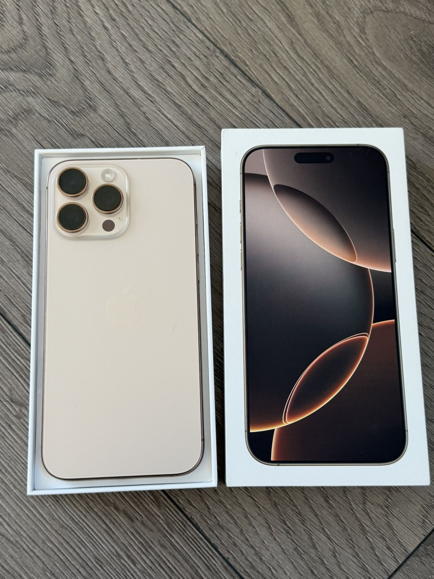 iPhone 16 Pro Max 256 Gb Unlocked Like New