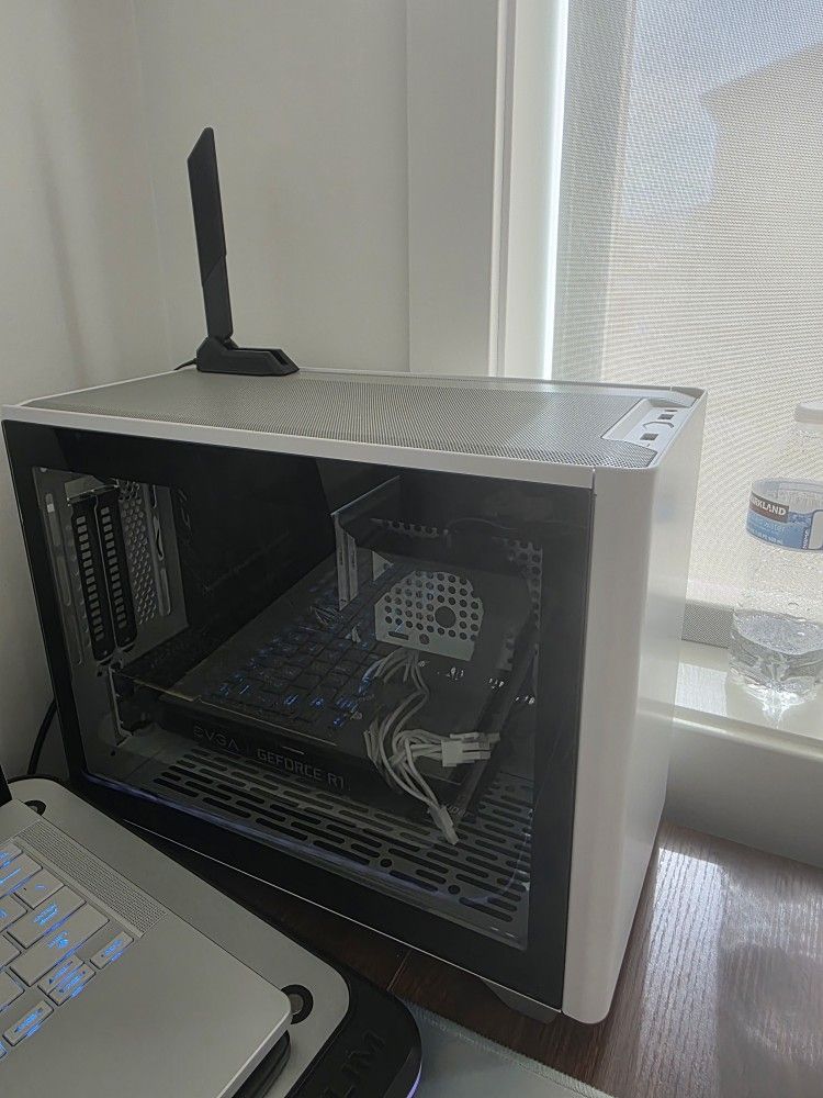 Small Form Factor Gaming PC