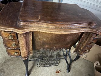 FREE - Antique Sewing Table